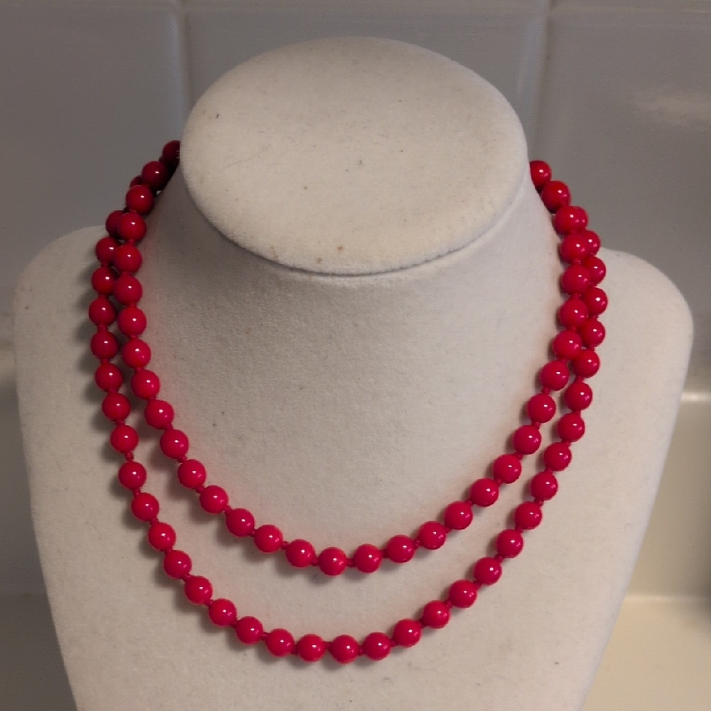 Vintage Red Glass Beaded Necklace 30"‎